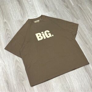 Bigger Than Bigger "BiG."
Graphic T-Shirt — Men's M (Fits L)